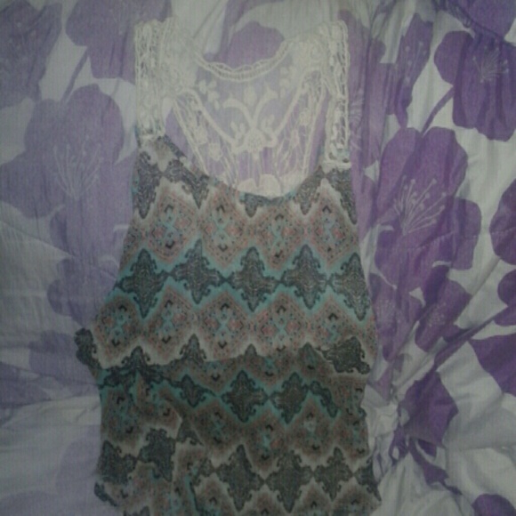 Crop Top - Picture 1 of 2